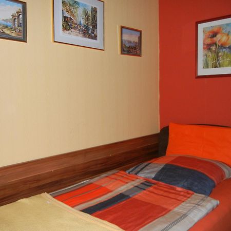 Gaestehaus Monika Hornbach Luaran gambar
